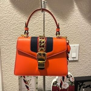 Authentic Gucci Sylvie two way bag- Brand New No box